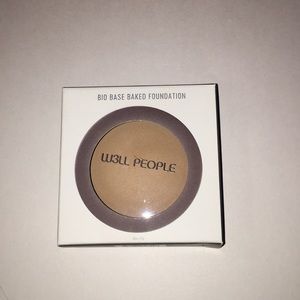 Well People Bio base Baked Foundation shade 4